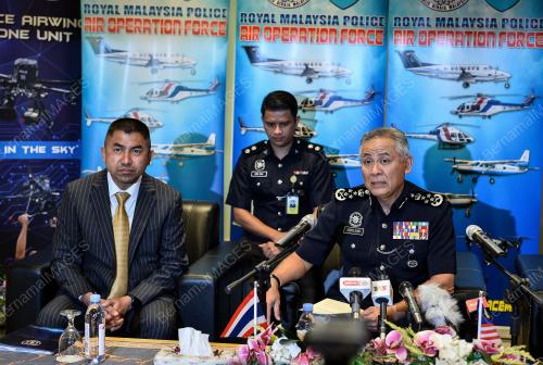 TAN SRI ACRYL SANI ABDULLAH SANI