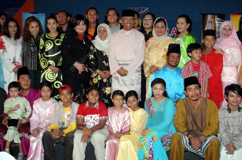 ZAINUDDIN MAIDIN