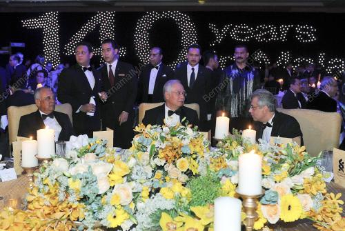 KL31_08042015_STANCHART