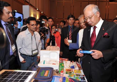 KL31_08112013_PM_SUMMIT