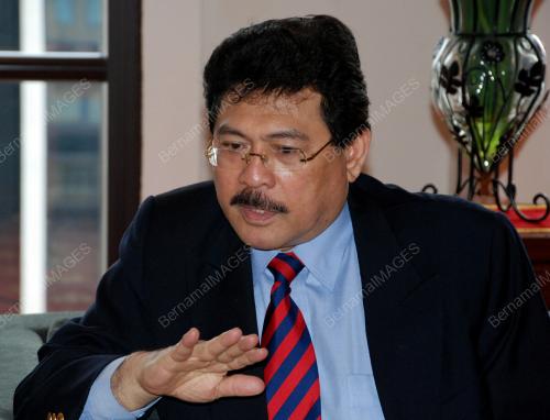 MOHD KAMAL KHIR