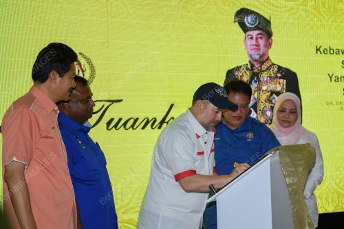 KL31_09112017_AGONG_BN201711070691