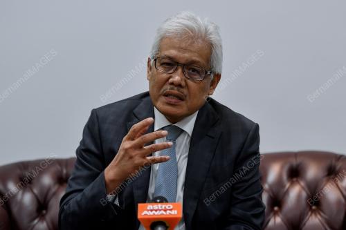 DATUK SERI HAMZAH ZAINUDDIN