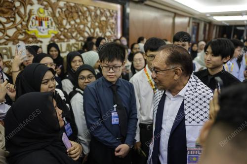 DATUK SERI ANWAR IBRAHIM