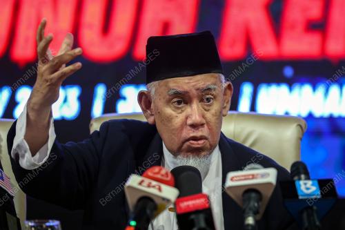 MOHD AZMI ABDUL HAMID