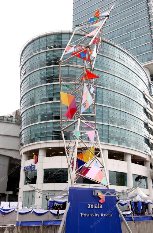 KL31_11012011_AXIATA