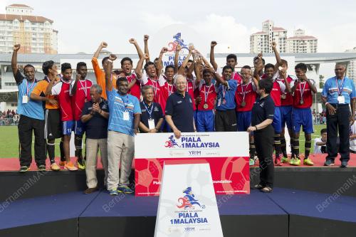 KL31_11042015_PM_PIALA
