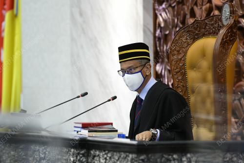 TAN SRI AZHAR AZIZAN HARUN