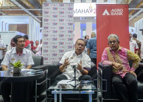 DATUK DR ABD LATIFF AHMAD