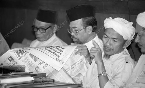KL31_12012015_MUKTAMAR_PAS