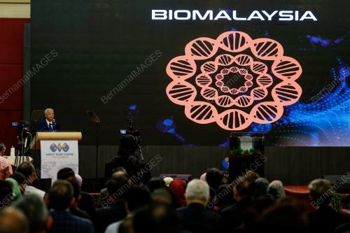 DATUK SERI ISMAIL SABRI YAAKOB