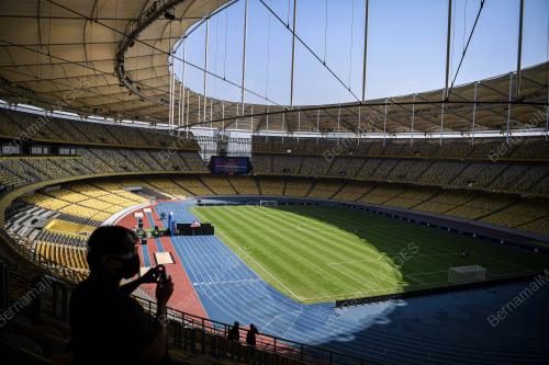 PERASMIAN PADANG STADIUM