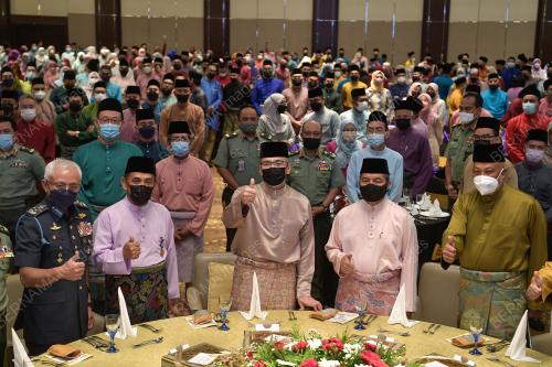 DATUK SERI HISHAMUDDIN TUN HUSSEIN