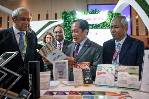 DATUK SERI AHMAD MASLAN