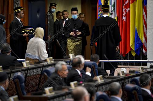DATUK AZHAR AZIZAN HARUN