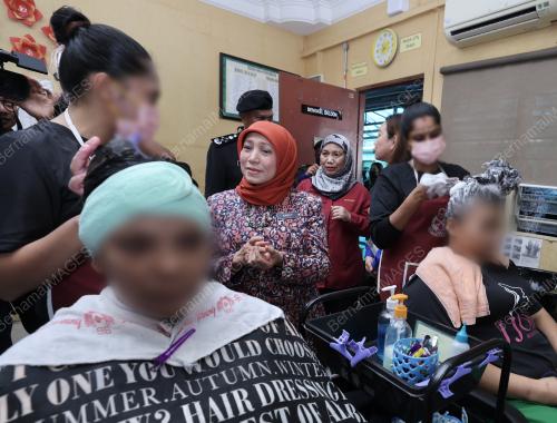 DATUK SERI NANCY SHUKRI