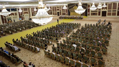 KL31_13122016_AGONG