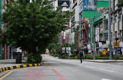 TINJAUAN PERINTAH KAWALAN PERGERAKAN DAN SEKATAN PENUH