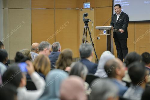 RAFIZI RAMLI