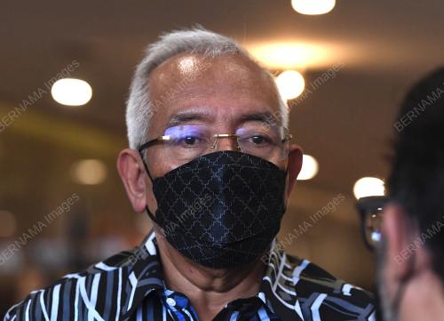 DATUK SERI MAHDZIR KHALID