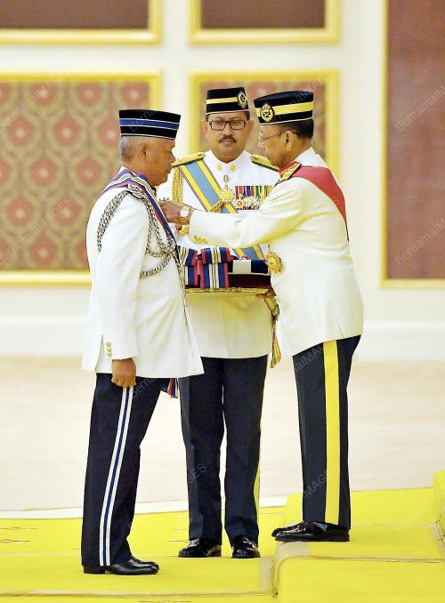 KL31_15092014_AGONG_PINGAT