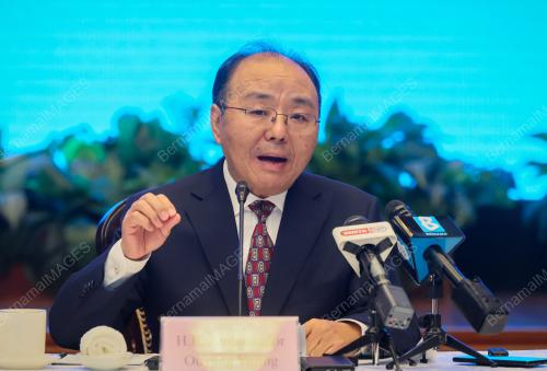 OUYANG YUJING