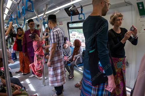KL31_16092017_SARONG