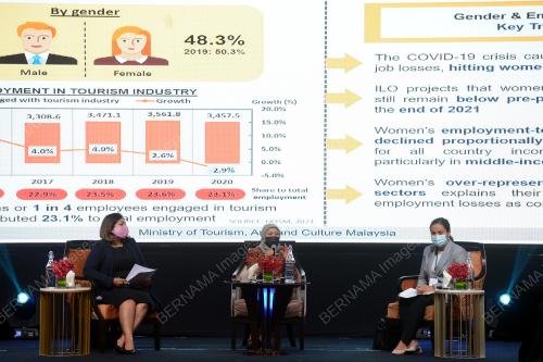 DATUK SERI NANCY SHUKRI