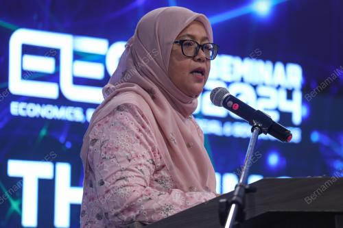 PROF DR RUSSAYANI ISMAIL