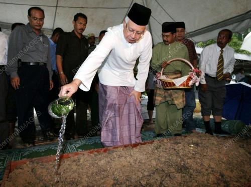 MOHD NAJIB TUN RAZAK