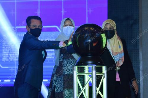 DATUK ZURAIDA KAMARUDDIN