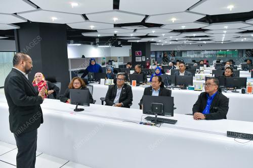 LAWATAN KERJA TIMBALAN MENTERI KERJA RAYA