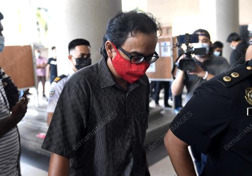 PENOLONG PEGAWAI KESIHATAN DIDENDA RM12,500 KEMUKA DOKUMEN PALSU KERJA LEBIH MASA