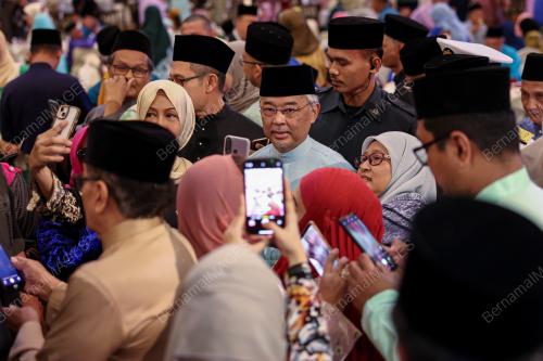 AL-SULTAN ABDULLAH RI'AYATUDDIN AL-MUSTAFA BILLAH SHAH