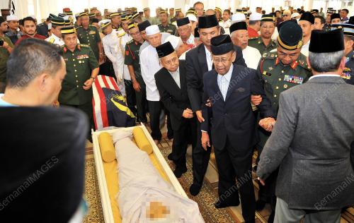 KL31_22082015_AGONG_ATM
