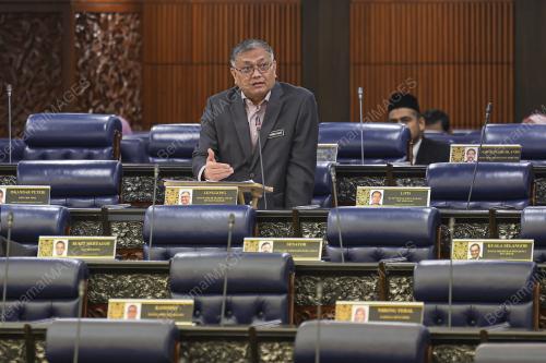 DATUK SERI DR SHAMSUL ANUAR NASARAH