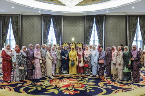 RAJA ZARITH SOFIAH