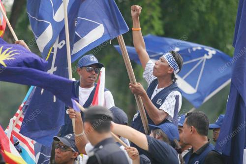 PENAMAAN CALON PRU12
