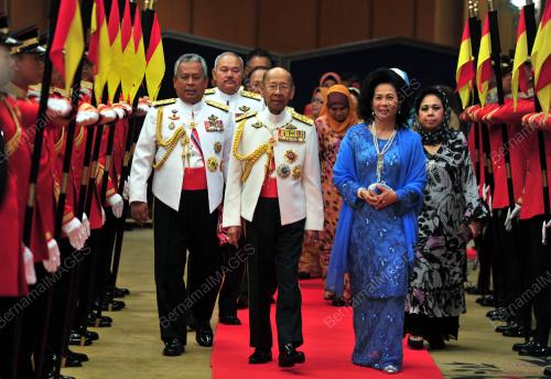 KL31_24022012_AGONG