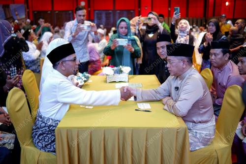 DATUK DR MOHD NA'IM MOKHTAR