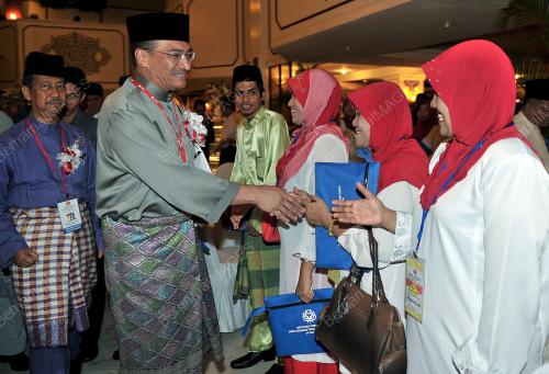 DATUK SERI HISHAMMUDDIN TUN HUSSEIN