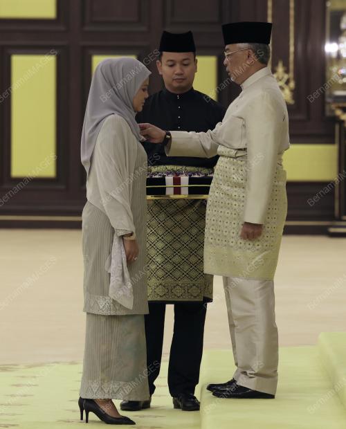 AL-SULTAN ABDULLAH RI'AYATUDDIN AL-MUSTAFA BILLAH SHAH
