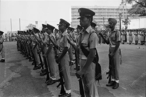HARI POLIS
