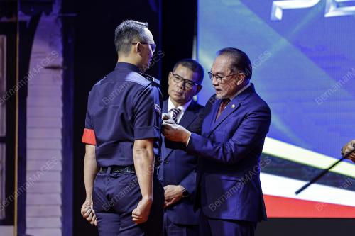 DATUK SERI ANWAR IBRAHIM