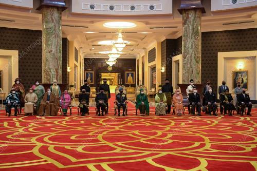 AL-SULTAN ABDULLAH RI'AYATUDDIN AL-MUSTAFA BILLAH SHAH