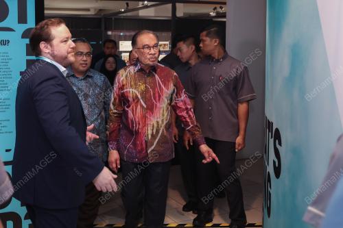 DATUK SERI ANWAR IBRAHIM
