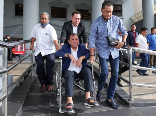 DATUK SERI BUNG MOKHTAR RADIN
