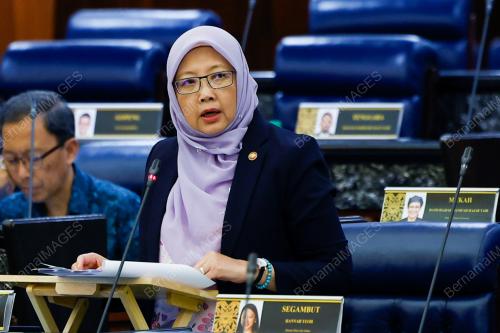 DR ZALIHA MUSTAFA