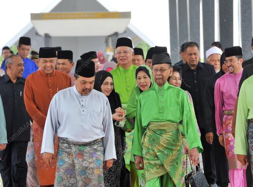 KL31_27082015_AGONG