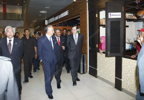 NAJIB TUN RAZAK